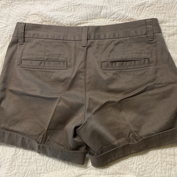 Gray Banana Republic Cuffed Shorts - Picture 2 of 5